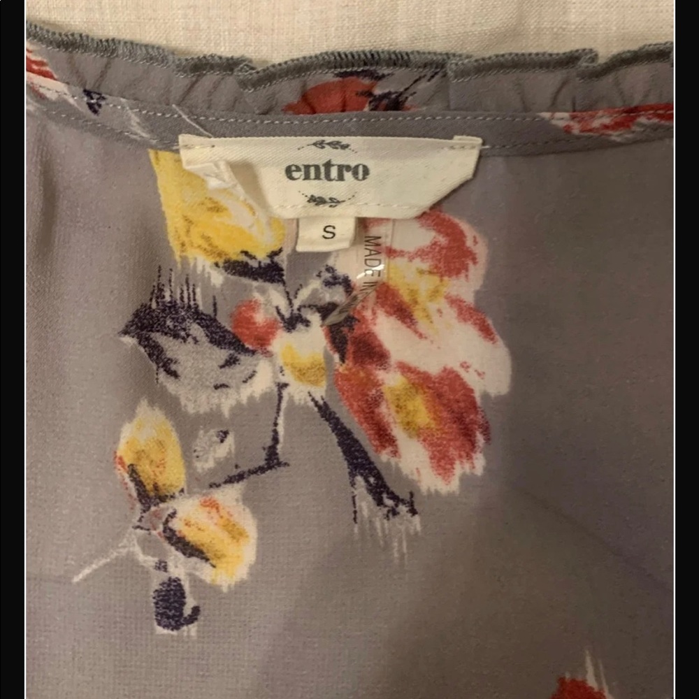 Too - Picture 4 of 5